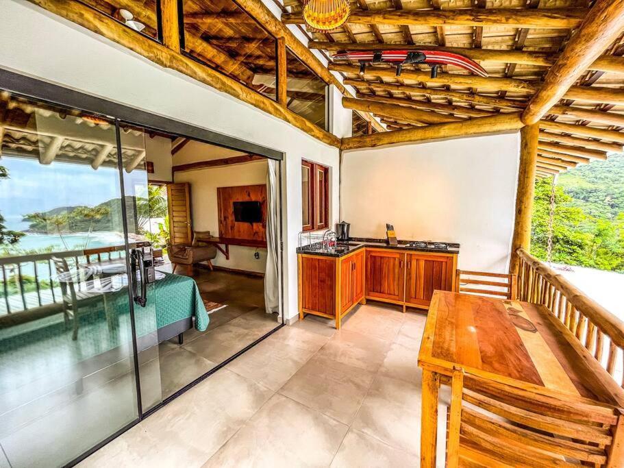 Casa Varandas-estudio Mar Aberto - Hidro, Wi-fi, Sky Ubatuba
