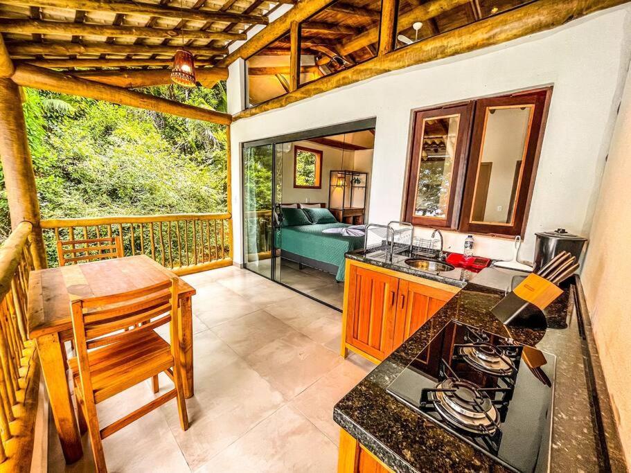 Casa Varandas-estudio Mar Aberto - Hidro, Wi-fi, Sky Casa de férias Ubatuba